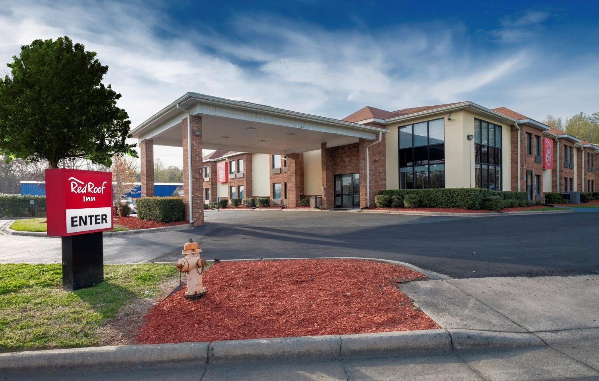 Red Roof Inn Charlotte - University Bagian luar foto
