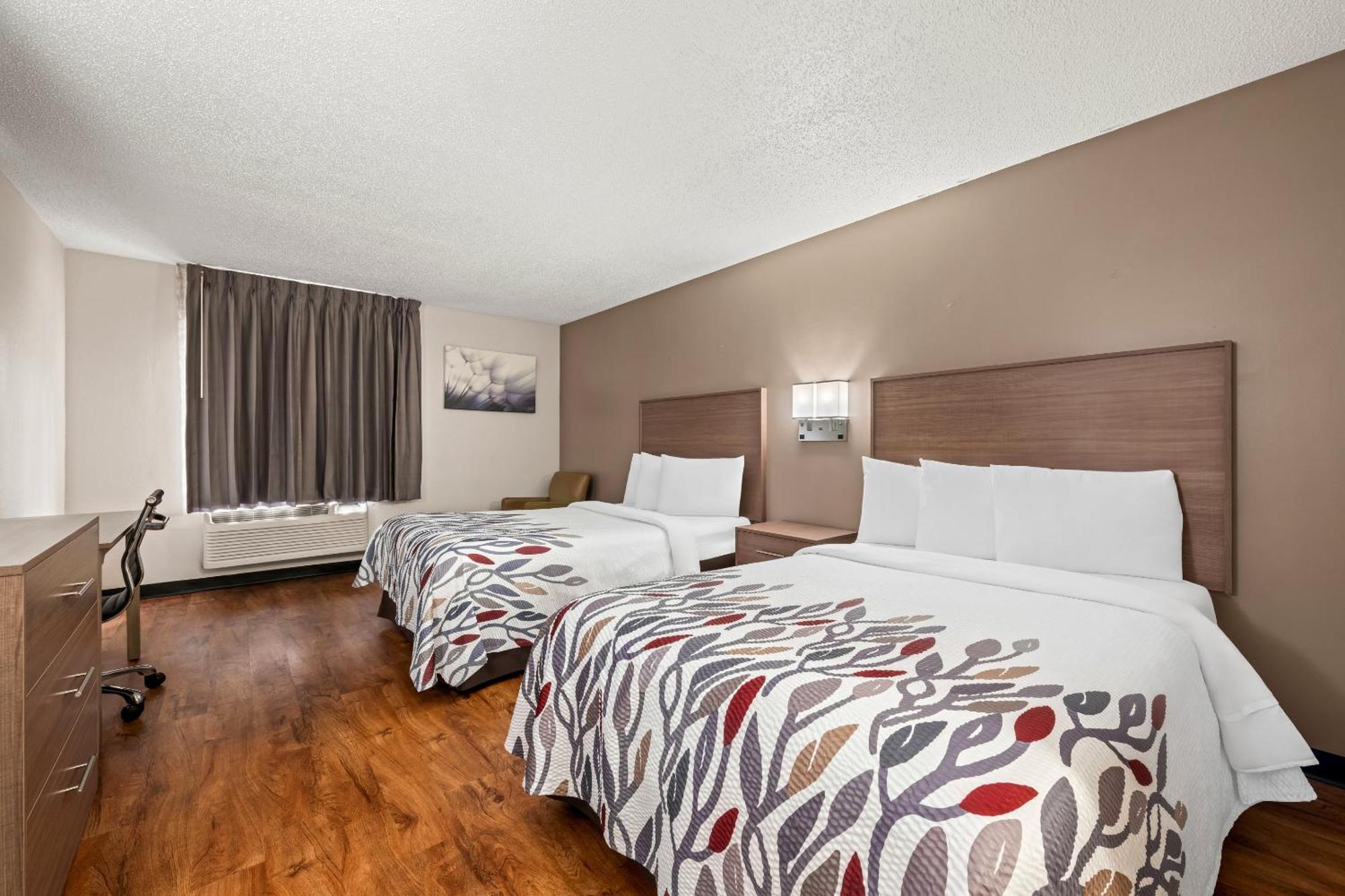Red Roof Inn Charlotte - University Bagian luar foto