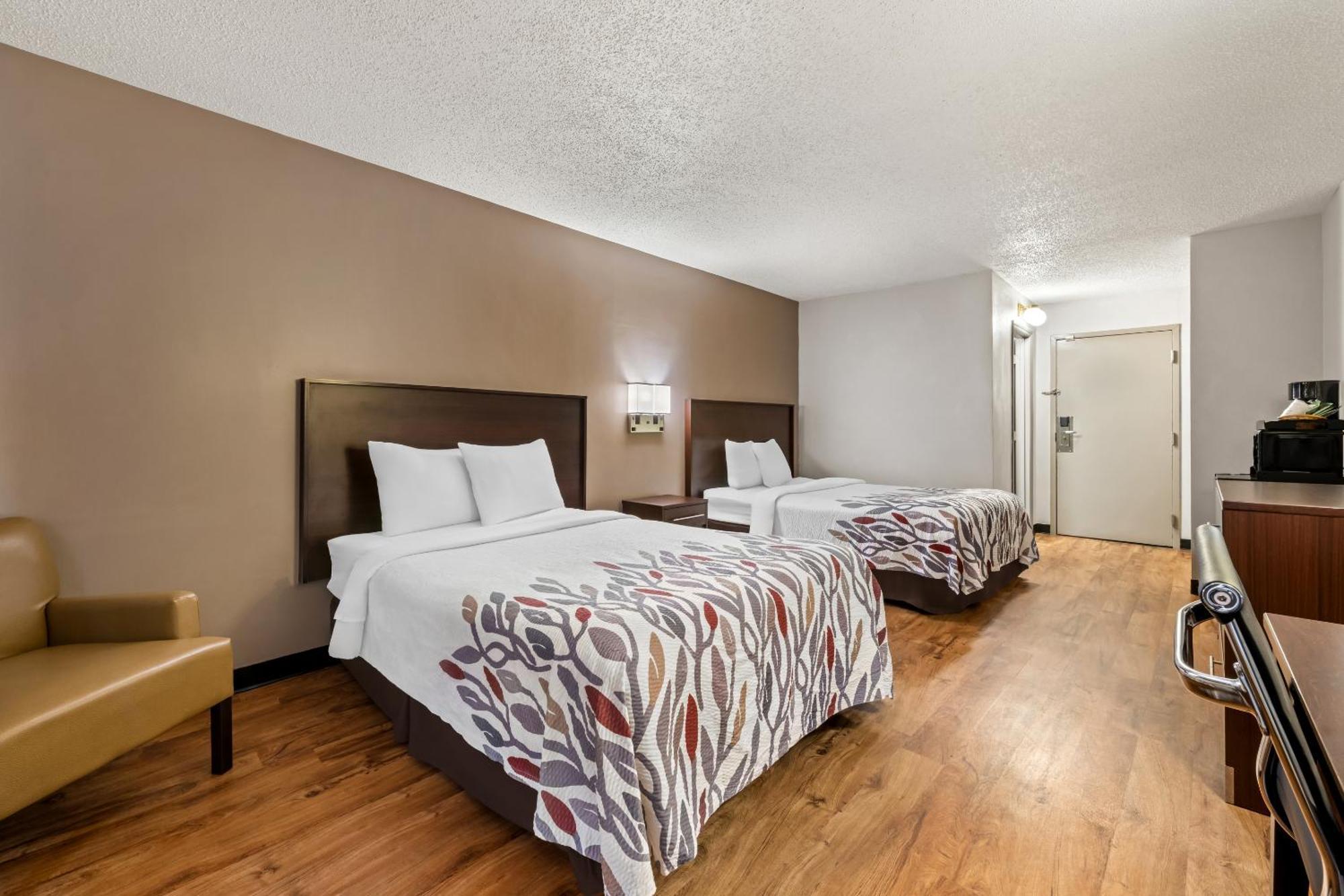 Red Roof Inn Charlotte - University Bagian luar foto