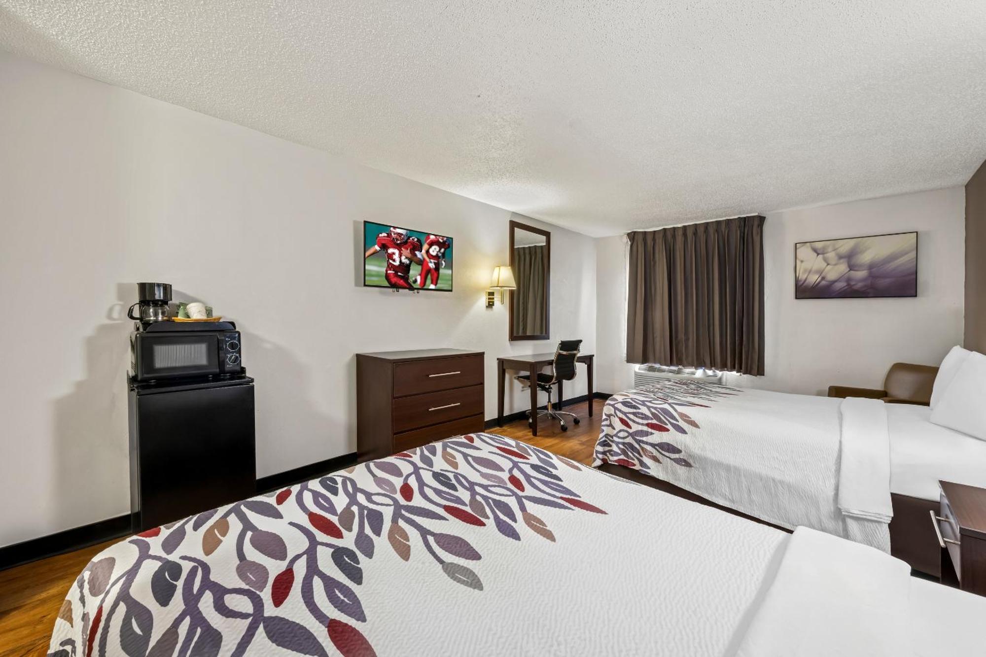 Red Roof Inn Charlotte - University Bagian luar foto